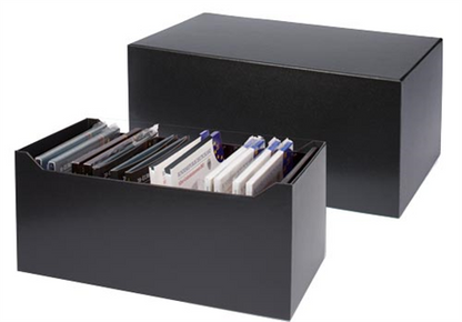 Boîte d'archivage LOGIK pour coffrets de pièces de monnaie allemandes originales de qualité Belle Épreuve, mesurant 152 × 130 mm