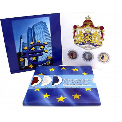 Pays-Bas, coffret de 3 pièces de 2 euros (1999-2001), en couleur, état neuf.